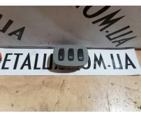 Кнопка обігріву заднього скла 8200104933  на Opel Vivaro, Renault Trafic, Nissan Primastar, Рено Трафик, Опель Виваро, Ниссан Примастар  2001 - 2014 р.в. 1.9 dci, 1.9cdti, 2.0dci, 2.5dci, 2.5 cdti